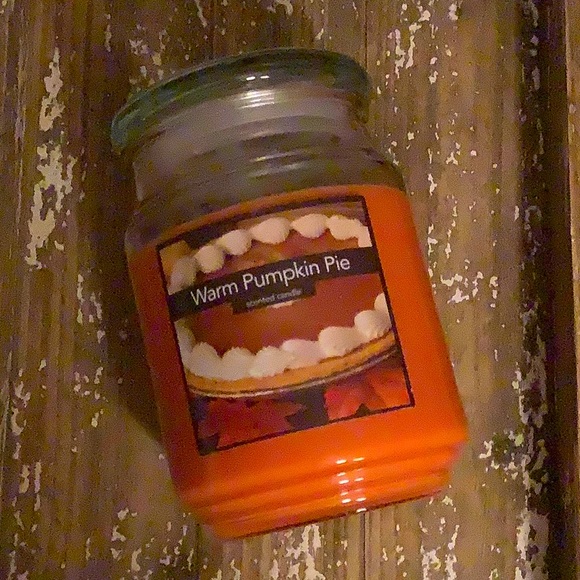 Old Williamsburgh Candle Co. Other Warm Pumpkin Pie Scented Jar